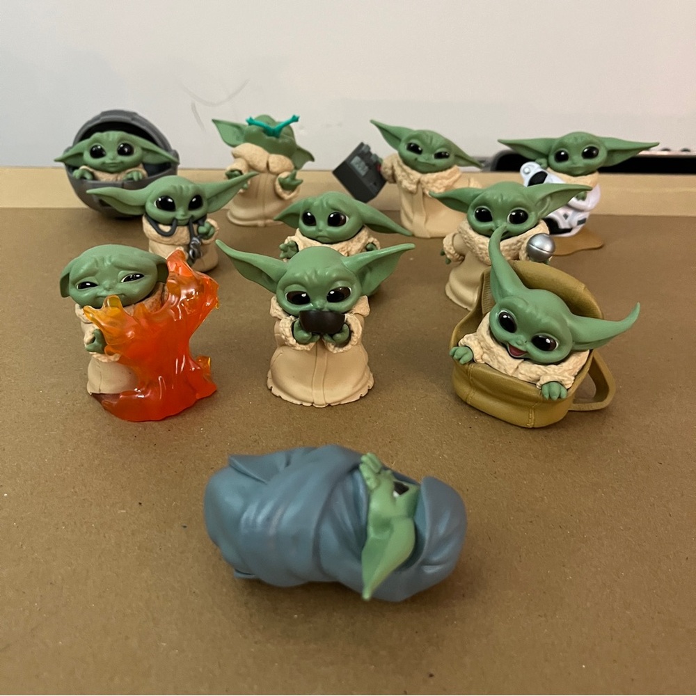 Hasbro Star Wars Grogu Baby Yoda Bounty Collection Lot of 11 (Series 1 and 2)